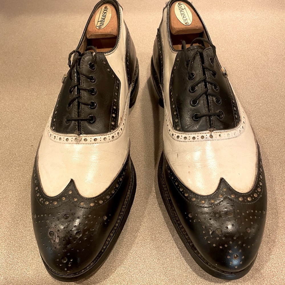 Lovejoy Golf Shoes, two-toned, black& white leather Oxfords; size 9.5